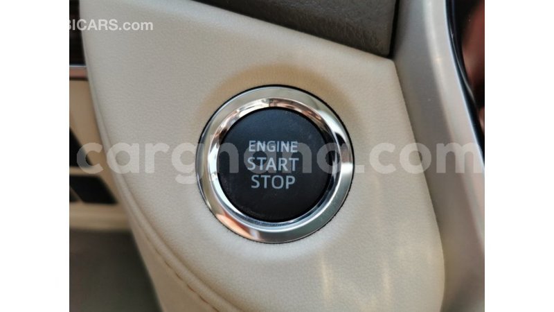 Big with watermark toyota land cruiser ashanti import dubai 13526