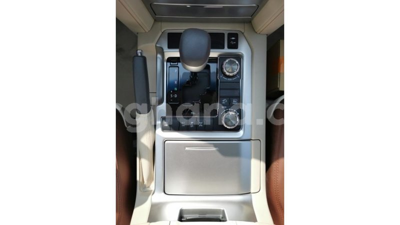 Big with watermark toyota land cruiser ashanti import dubai 13526