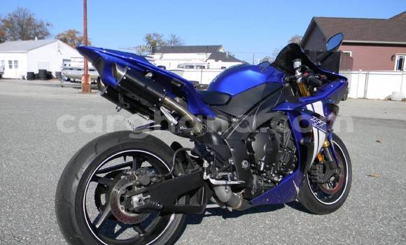 Buy Used Yamaha FZR Blue Bike in Kumbungu in Northern Buy Used Yamaha FZR Blue Bike in Kumbungu in Northern