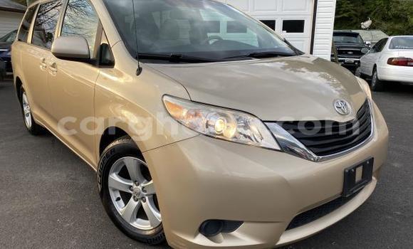 Sayi Na hannu Toyota Sienna Sauran Mota in Akwatia a Gabas