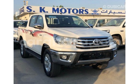 Ra Imported Toyota Hilux funfun Ọkọ̀ in Import - Dubai ni Ashanti Ra Imported Toyota Hilux funfun Ọkọ̀ in Import - Dubai ni Ashanti