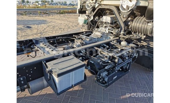 Ra Imported Isuzu Rodeo funfun Ọkọ̀ in Import - Dubai ni Ashanti Ra Imported Isuzu Rodeo funfun Ọkọ̀ in Import - Dubai ni Ashanti