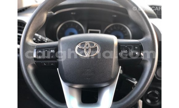 Ra Imported Toyota Hilux funfun Ọkọ̀ in Import - Dubai ni Ashanti Ra Imported Toyota Hilux funfun Ọkọ̀ in Import - Dubai ni Ashanti