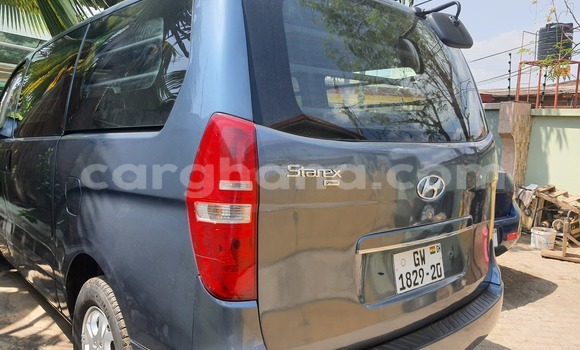 Buy Used Hyundai Starex Blue Car in Accra in Greater Accra Buy Used Hyundai Starex Blue Car in Accra in Greater Accra
