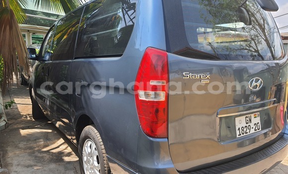 Buy Used Hyundai Starex Blue Car in Accra in Greater Accra Buy Used Hyundai Starex Blue Car in Accra in Greater Accra