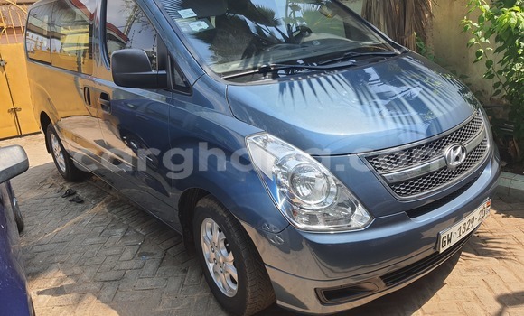 Buy Used Hyundai Starex Blue Car in Accra in Greater Accra Buy Used Hyundai Starex Blue Car in Accra in Greater Accra