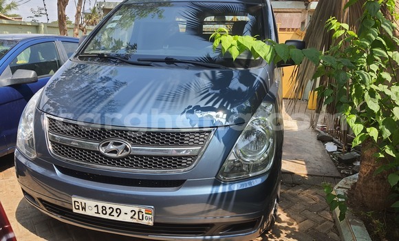 Buy Used Hyundai Starex Blue Car in Accra in Greater Accra Buy Used Hyundai Starex Blue Car in Accra in Greater Accra