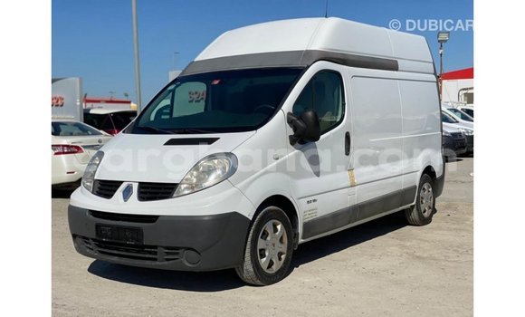 Sayi Imported Renault Trafic White Babbar mota in Import - Dubai a Ashanti Sayi Imported Renault Trafic White Babbar mota in Import - Dubai a Ashanti