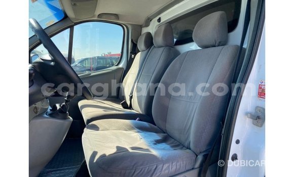 Sayi Imported Renault Trafic White Babbar mota in Import - Dubai a Ashanti Sayi Imported Renault Trafic White Babbar mota in Import - Dubai a Ashanti