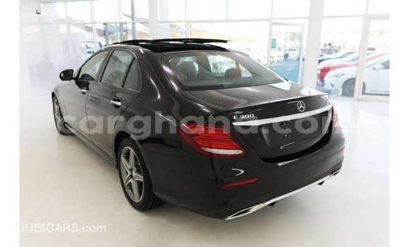 Buy Import Mercedes‒Benz 1117 Black Truck in Import - Dubai in Ashanti Buy Import Mercedes‒Benz 1117 Black Truck in Import - Dubai in Ashanti