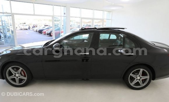 Buy Import Mercedes‒Benz 1117 Black Truck in Import - Dubai in Ashanti Buy Import Mercedes‒Benz 1117 Black Truck in Import - Dubai in Ashanti