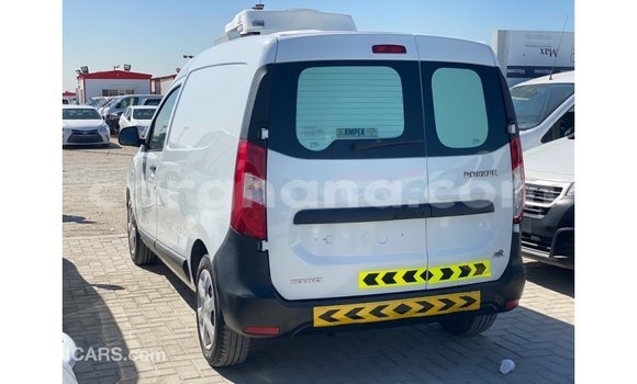 Buy Import Renault 18 White Car in Import - Dubai in Ashanti Buy Import Renault 18 White Car in Import - Dubai in Ashanti