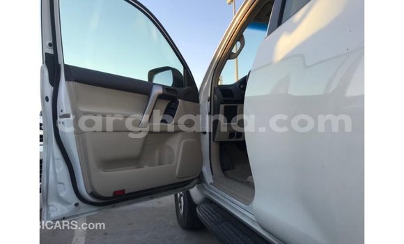 Buy Import Toyota Prado White Car in Import - Dubai in Ashanti Buy Import Toyota Prado White Car in Import - Dubai in Ashanti
