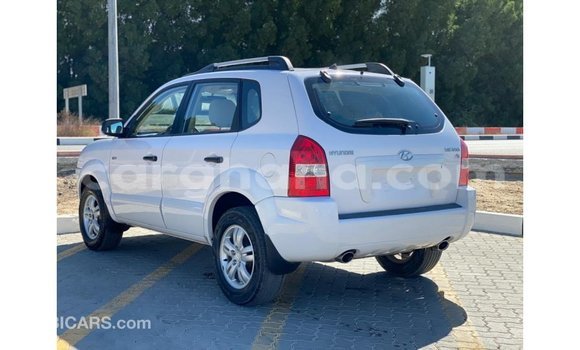 Ra Imported Hyundai Tucson funfun Ọkọ̀ in Import - Dubai ni Ashanti Ra Imported Hyundai Tucson funfun Ọkọ̀ in Import - Dubai ni Ashanti