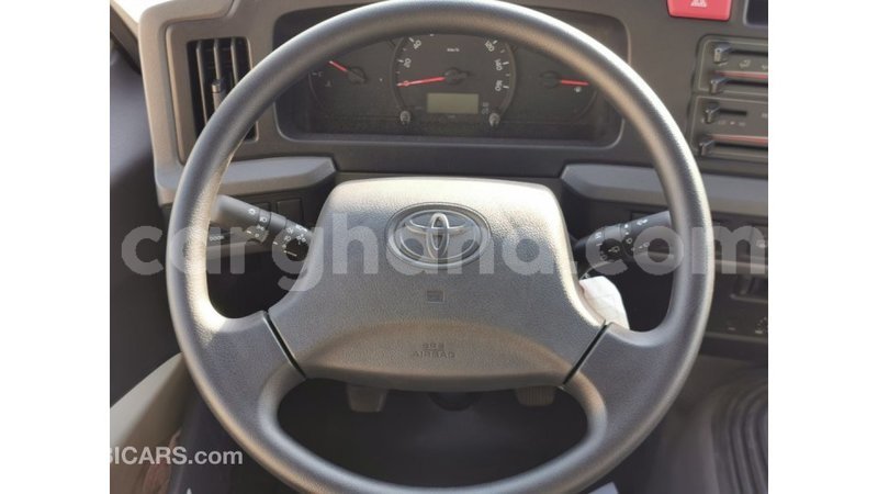 Big with watermark toyota coaster ashanti import dubai 13627