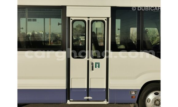 Sayi Imported Toyota Coaster White Mota in Import - Dubai a Ashanti Sayi Imported Toyota Coaster White Mota in Import - Dubai a Ashanti