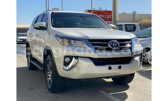 Buy Import Toyota Fortuner White Car in Import - Dubai in Ashanti Buy Import Toyota Fortuner White Car in Import - Dubai in Ashanti