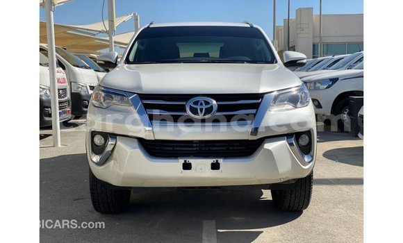 Buy Import Toyota Fortuner White Car in Import - Dubai in Ashanti Buy Import Toyota Fortuner White Car in Import - Dubai in Ashanti
