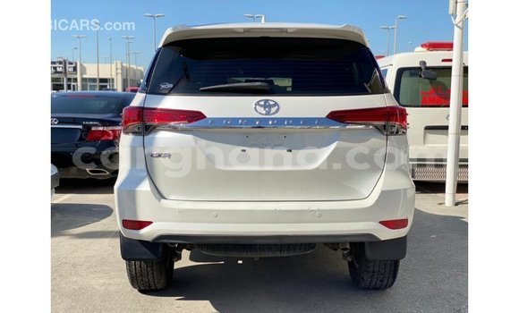 Buy Import Toyota Fortuner White Car in Import - Dubai in Ashanti Buy Import Toyota Fortuner White Car in Import - Dubai in Ashanti