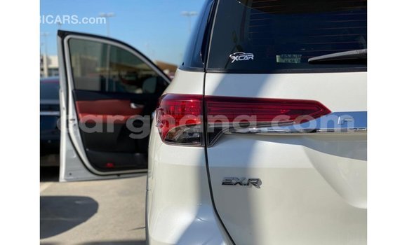 Buy Import Toyota Fortuner White Car in Import - Dubai in Ashanti Buy Import Toyota Fortuner White Car in Import - Dubai in Ashanti