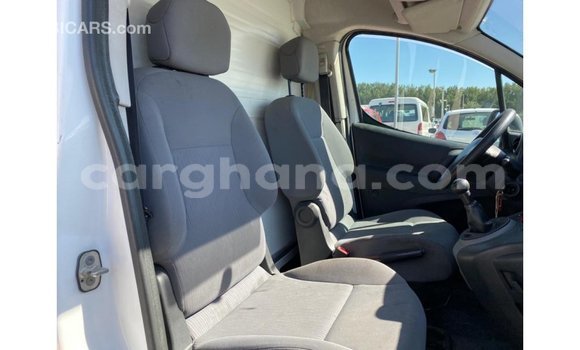 Ra Imported Peugeot Partner funfun Ọkọ̀ in Import - Dubai ni Ashanti Ra Imported Peugeot Partner funfun Ọkọ̀ in Import - Dubai ni Ashanti