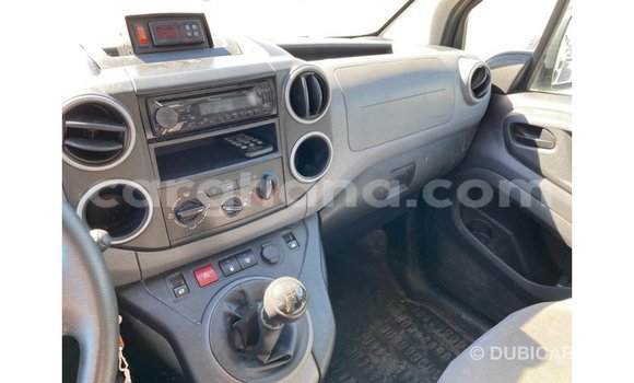 Ra Imported Peugeot Partner funfun Ọkọ̀ in Import - Dubai ni Ashanti Ra Imported Peugeot Partner funfun Ọkọ̀ in Import - Dubai ni Ashanti