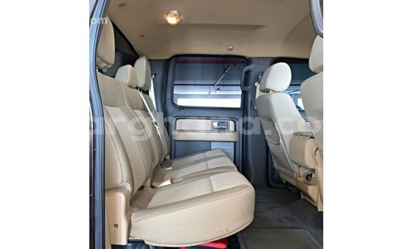 Ra Imported Ford Club Wagon Brown Ọkọ̀ in Import - Dubai ni Ashanti Ra Imported Ford Club Wagon Brown Ọkọ̀ in Import - Dubai ni Ashanti