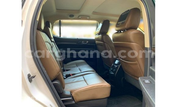 Buy Import Lincoln MKT White Car in Import - Dubai in Ashanti Buy Import Lincoln MKT White Car in Import - Dubai in Ashanti