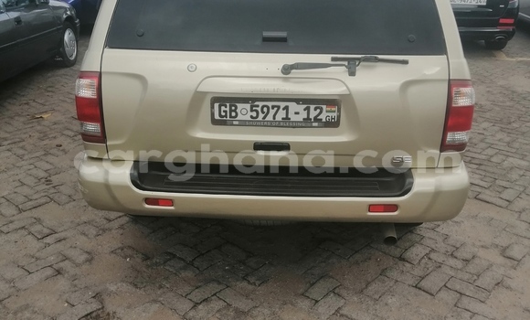 Ra Àlòkù Nissan Pathfinder Silver Ọkọ̀ in Accra ni Greater Accra Ra Àlòkù Nissan Pathfinder Silver Ọkọ̀ in Accra ni Greater Accra