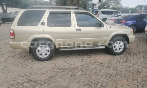 Ra Àlòkù Nissan Pathfinder Silver Ọkọ̀ in Accra ni Greater Accra Ra Àlòkù Nissan Pathfinder Silver Ọkọ̀ in Accra ni Greater Accra