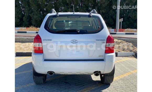 Buy Import Hyundai Tucson White Car in Import - Dubai in Ashanti Buy Import Hyundai Tucson White Car in Import - Dubai in Ashanti