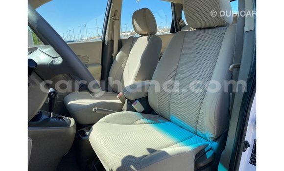 Buy Import Hyundai Tucson White Car in Import - Dubai in Ashanti Buy Import Hyundai Tucson White Car in Import - Dubai in Ashanti