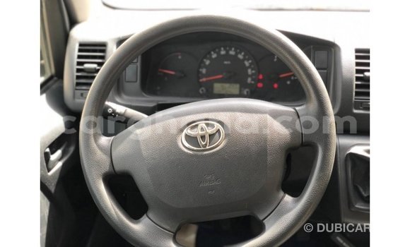 Ra Imported Toyota Hiace funfun Ọkọ̀ in Import - Dubai ni Ashanti Ra Imported Toyota Hiace funfun Ọkọ̀ in Import - Dubai ni Ashanti