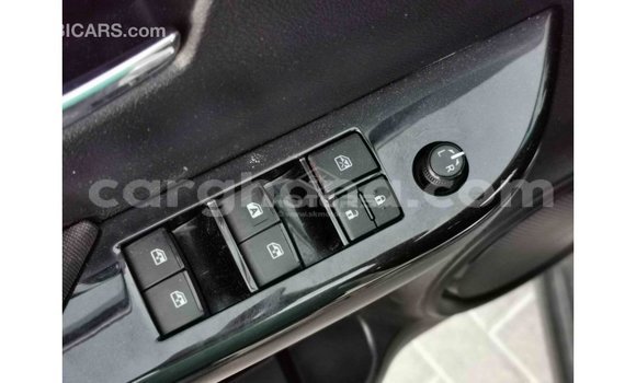 Buy Import Toyota Hilux White Car in Import - Dubai in Ashanti Buy Import Toyota Hilux White Car in Import - Dubai in Ashanti