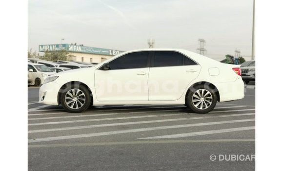 Buy Import Toyota Camry White Car in Import - Dubai in Ashanti Buy Import Toyota Camry White Car in Import - Dubai in Ashanti