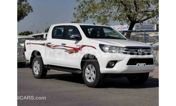 Buy Import Toyota Hilux White Car in Import - Dubai in Ashanti Buy Import Toyota Hilux White Car in Import - Dubai in Ashanti