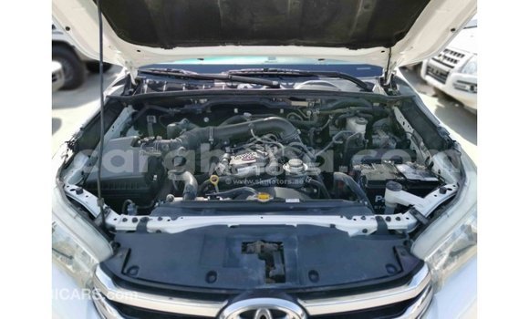 Buy Import Toyota Hilux White Car in Import - Dubai in Ashanti Buy Import Toyota Hilux White Car in Import - Dubai in Ashanti