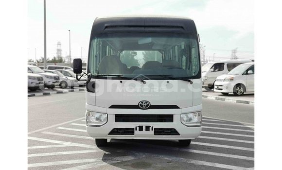Sayi Imported Toyota Coaster White Mota in Import - Dubai a Ashanti Sayi Imported Toyota Coaster White Mota in Import - Dubai a Ashanti