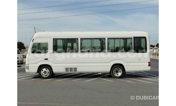 Sayi Imported Toyota Coaster White Mota in Import - Dubai a Ashanti Sayi Imported Toyota Coaster White Mota in Import - Dubai a Ashanti