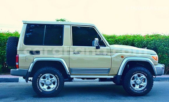 Buy Import Toyota Land Cruiser Beige Car in Import - Dubai in Ashanti Buy Import Toyota Land Cruiser Beige Car in Import - Dubai in Ashanti