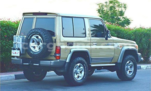Buy Import Toyota Land Cruiser Beige Car in Import - Dubai in Ashanti Buy Import Toyota Land Cruiser Beige Car in Import - Dubai in Ashanti