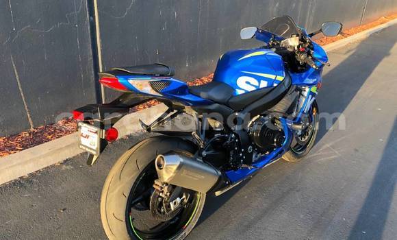 Buy Used Suzuki GSRX 600 Blue Bike in Abura in Central Buy Used Suzuki GSRX 600 Blue Bike in Abura in Central