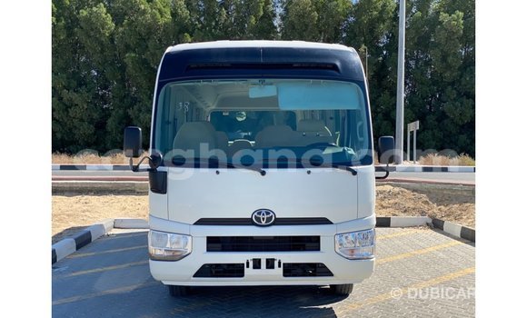 Ra Imported Toyota Coaster funfun Ọkọ̀ in Import - Dubai ni Ashanti Ra Imported Toyota Coaster funfun Ọkọ̀ in Import - Dubai ni Ashanti
