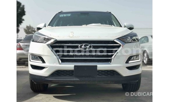 Buy Import Hyundai Tucson White Car in Import - Dubai in Ashanti Buy Import Hyundai Tucson White Car in Import - Dubai in Ashanti
