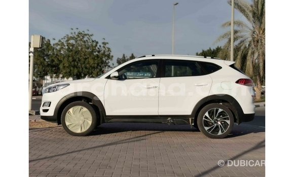 Buy Import Hyundai Tucson White Car in Import - Dubai in Ashanti Buy Import Hyundai Tucson White Car in Import - Dubai in Ashanti