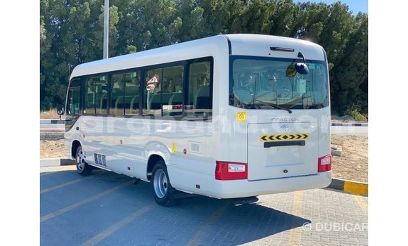 Ra Imported Toyota Coaster funfun Ọkọ̀ in Import - Dubai ni Ashanti Ra Imported Toyota Coaster funfun Ọkọ̀ in Import - Dubai ni Ashanti