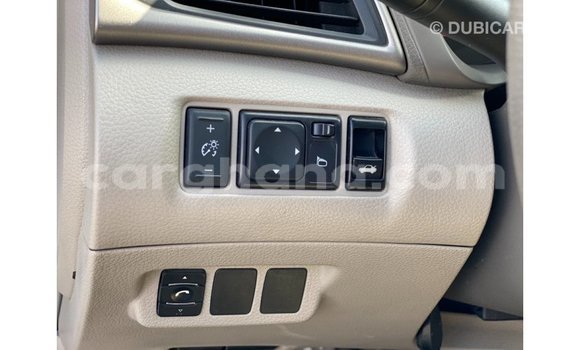 Sayi Imported Nissan Sentra White Mota in Import - Dubai a Ashanti Sayi Imported Nissan Sentra White Mota in Import - Dubai a Ashanti