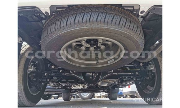 Ra Imported Toyota Prado funfun Ọkọ̀ in Import - Dubai ni Ashanti Ra Imported Toyota Prado funfun Ọkọ̀ in Import - Dubai ni Ashanti