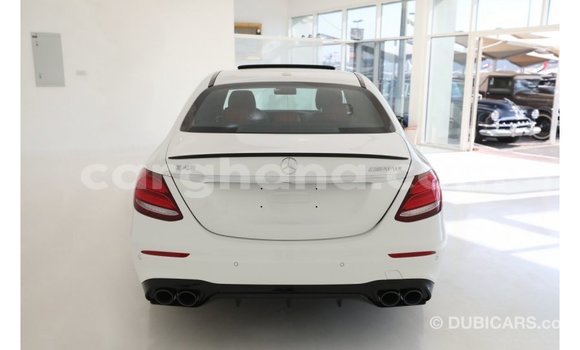 Ra Imported Mercedes‒Benz 1117 funfun Ọkọ̀ akẹ́rù ńlá in Import - Dubai ni Ashanti Ra Imported Mercedes‒Benz 1117 funfun Ọkọ̀ akẹ́rù ńlá in Import - Dubai ni Ashanti