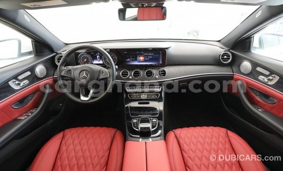 Ra Imported Mercedes‒Benz 1117 funfun Ọkọ̀ akẹ́rù ńlá in Import - Dubai ni Ashanti Ra Imported Mercedes‒Benz 1117 funfun Ọkọ̀ akẹ́rù ńlá in Import - Dubai ni Ashanti